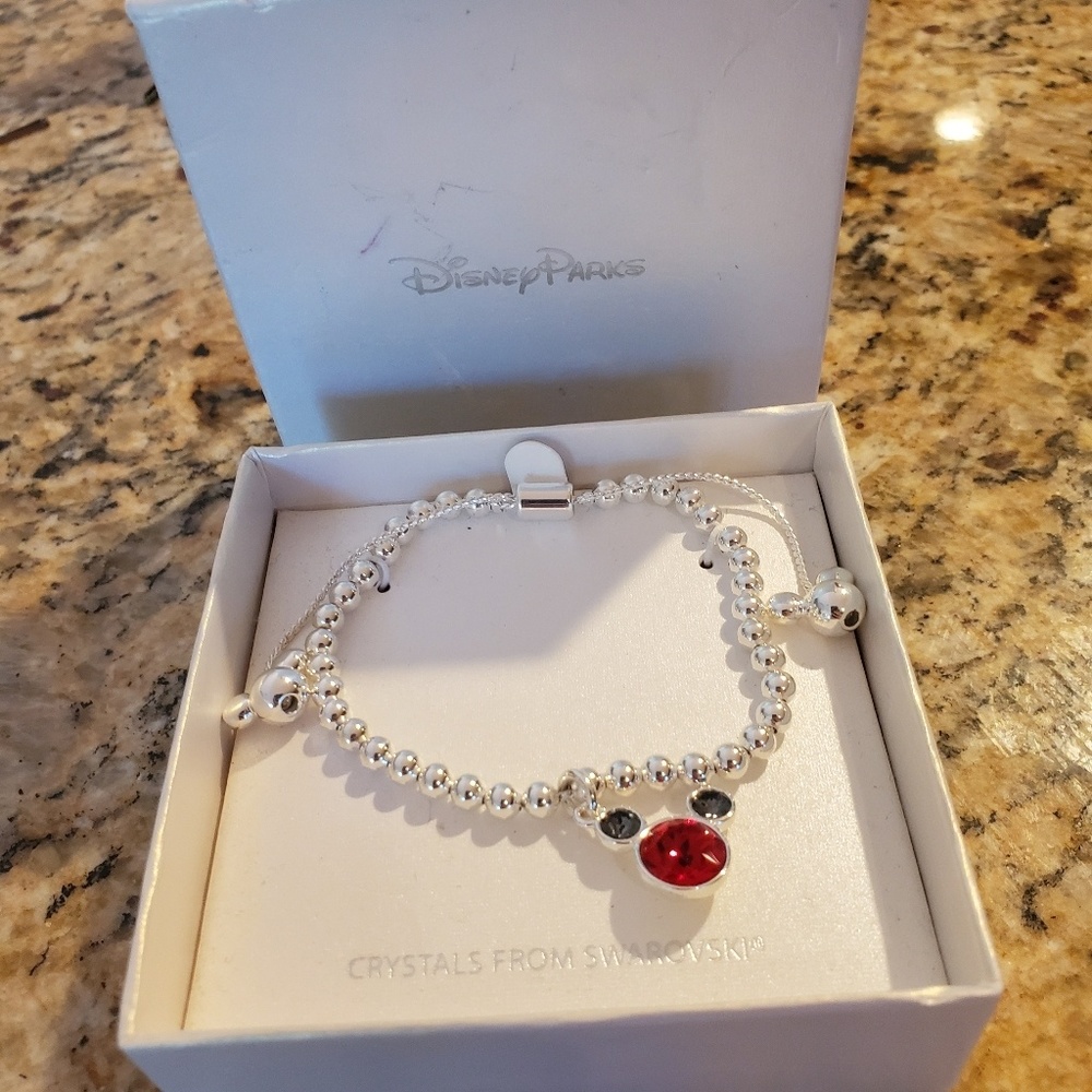 Minnie mouse bracelet